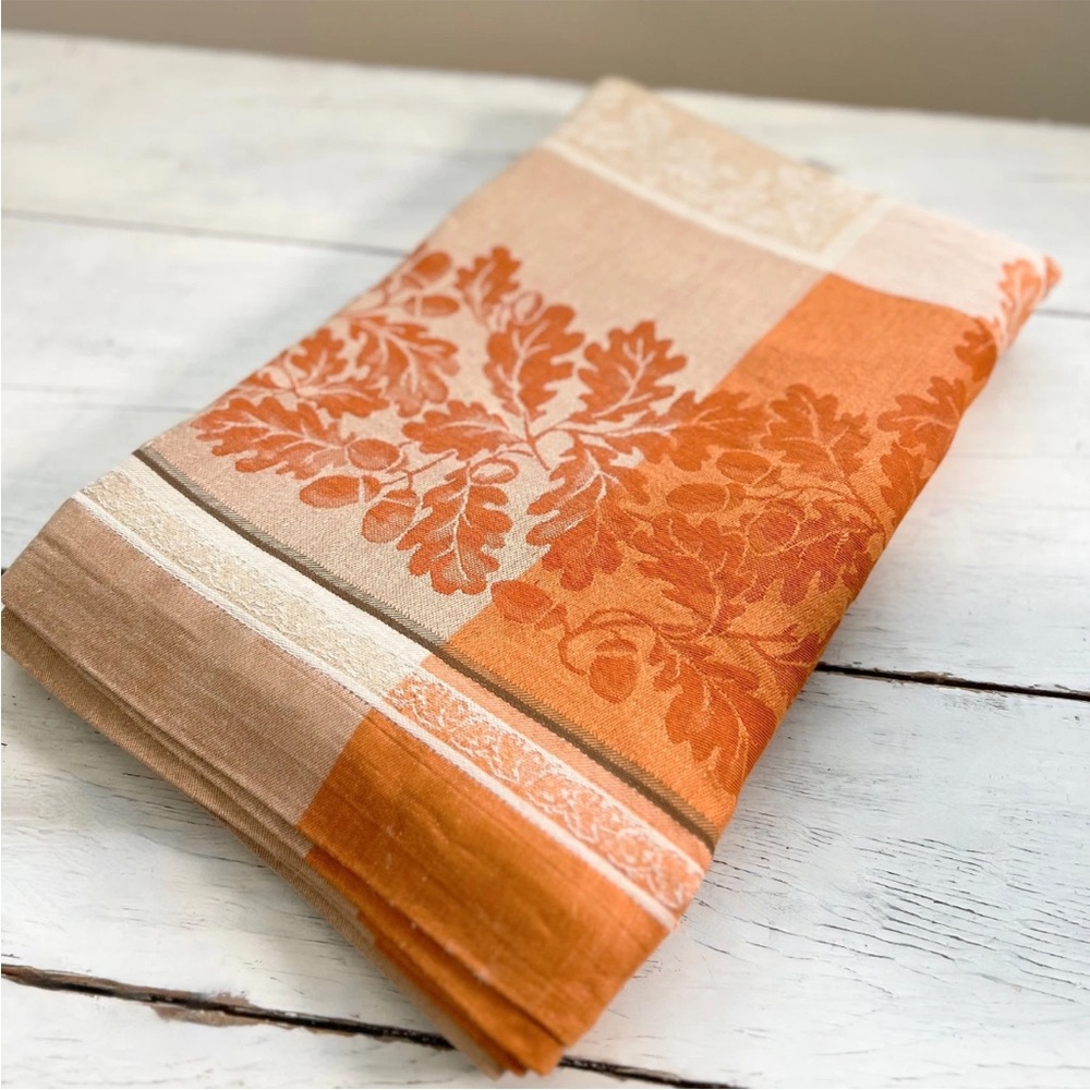 Williams Sonoma Tablecloth Acorn Harvest  Jacquard Linen Blend 70x90 Orange Tan